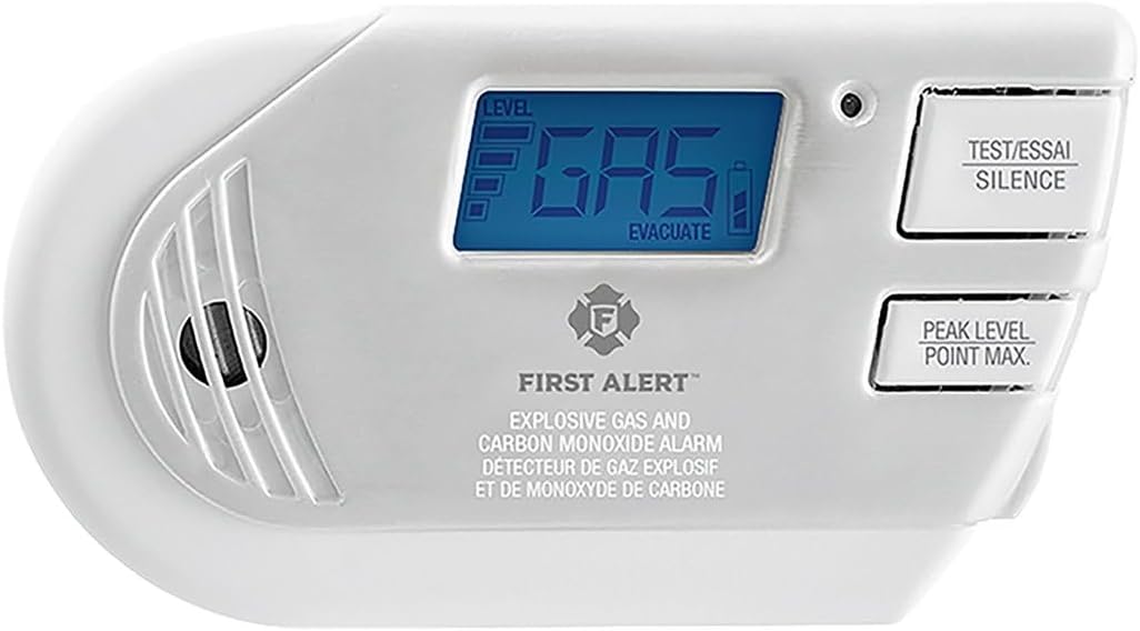 First Alert GCO1 (1039758) Plug-in Combination Explosive Gas and Carbon Monoxide Alarm with Battery Backup